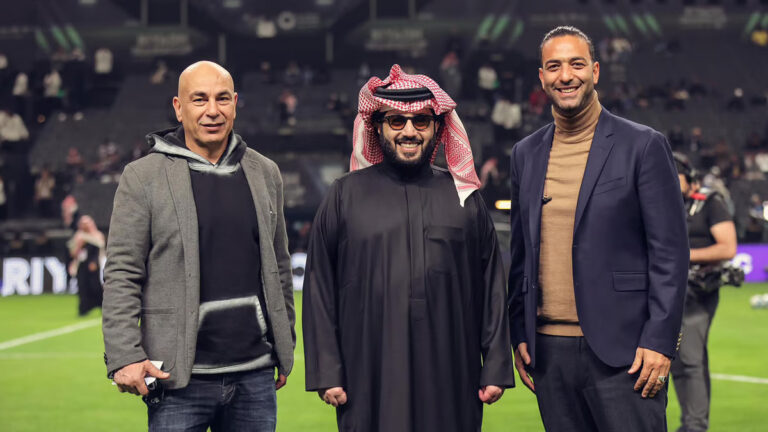 بالفيديو: ميدو يطلب مواجهة البليهي في مباراة ملاكمة ينظمها تركي آل الشيخ