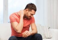 النمر يحذر من طق الأبهر ويكشف السبب