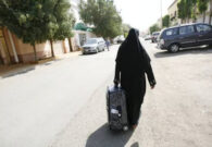 كاتب يكشف سر هروب الخادمات في شهر رمضان من كفلائهن النظاميين