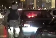 فيديو يوثق اعتداء رجال الأمن الإيراني على النساء لإجبارهن على ارتداء الحجاب