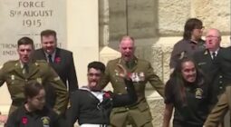 قوات الدفاع النيوزيلندية تحتفل بأجدادها برقصة الهاكا الشهيرة -فيديو