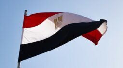مصر تحدد سقفًا لدين الحكومة لأول مرة في تاريخها