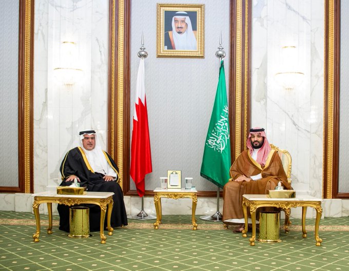 ولي العهد يصل مكة المكرمة ويستقبل ولي العهد البحريني في قصر الصفا