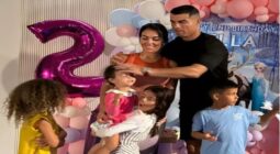رونالدو يحتفل بعيد ميلاد ابنته بيلا ويعبر عن حبه لها -صور