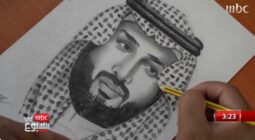 من الحراسة إلى الفن: شاب سعودي يحقق حلمه بجمع بين العمل والموهبة -فيديو