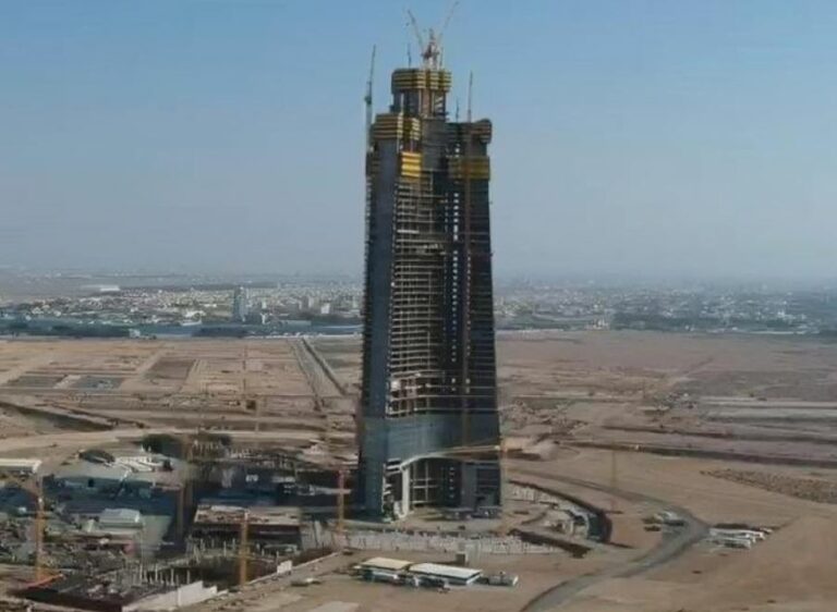 شركة جدة الاقتصادية تكشف عن استئناف مشروع برج جدة الضخم قريبًا