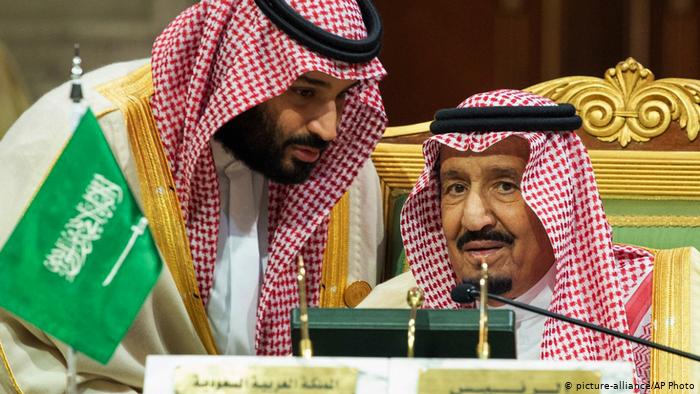ولي العهد يُطٓمئن الجميع على صحة ‎خادم الحرمين الشريفين