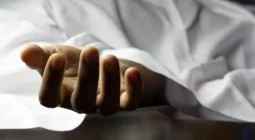 شاب مصري يقتل والدته ويلقي جثتها من الطابق الثامن.. والكشف عن السبب