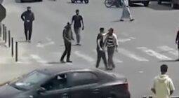 فيديو.. مقتل شخص وإصابة 8 آخرين في هجوم بالسكاكين بالدار البيضاء