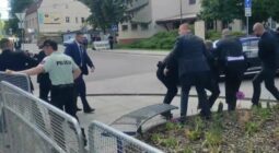 فيديو.. رئيس الوزراء السلوفاكي يتعرض لإطلاق نار ويصاب في حادث مفجع