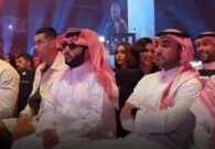 وزير الرياضة وتركي آل الشيخ ورونالدو يحضرون القمة الملاكمية بين فيوري وأوسيك في المملكة أرينا -فيديو