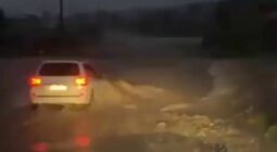 مأساة في بلدة بلّسمر: غرق قائد سيارة جيب لاندكروزر في سيل خارف -فيديو