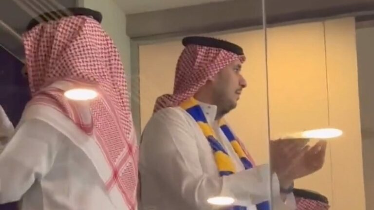 فيديو.. احتفال الأمير تركي بن سلمان بتسجيل رونالدو هدف التقدم للنصر في مباراة كأس خادم الحرمين الشريفين