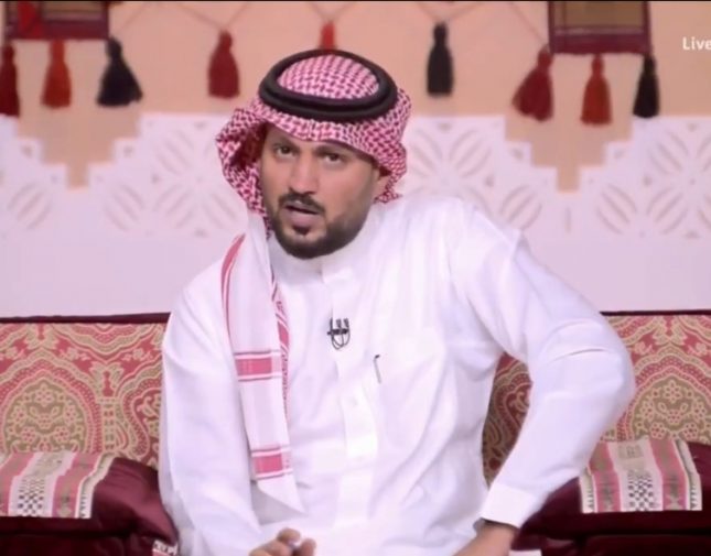 شاهد رد الحميدي على مشجع نصراوي قال: تحدث مشاكل في الهلال ولا تُثار في الديوانية نهائيا والسبب معروف